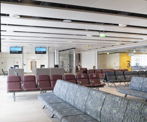 Airport Race Installation Pier 1 gate room (15)