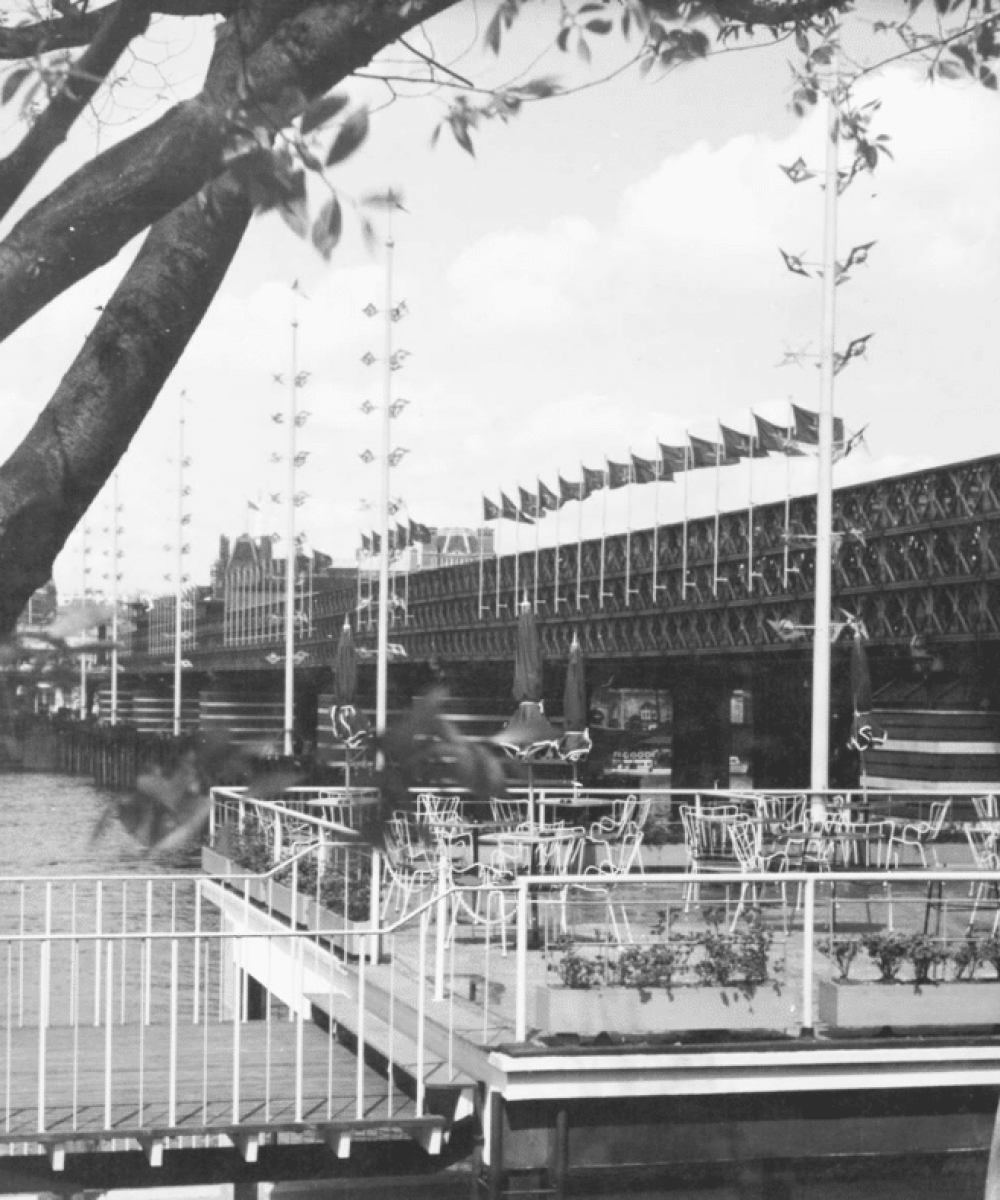 Antelope-race-furniture-ernest-race18