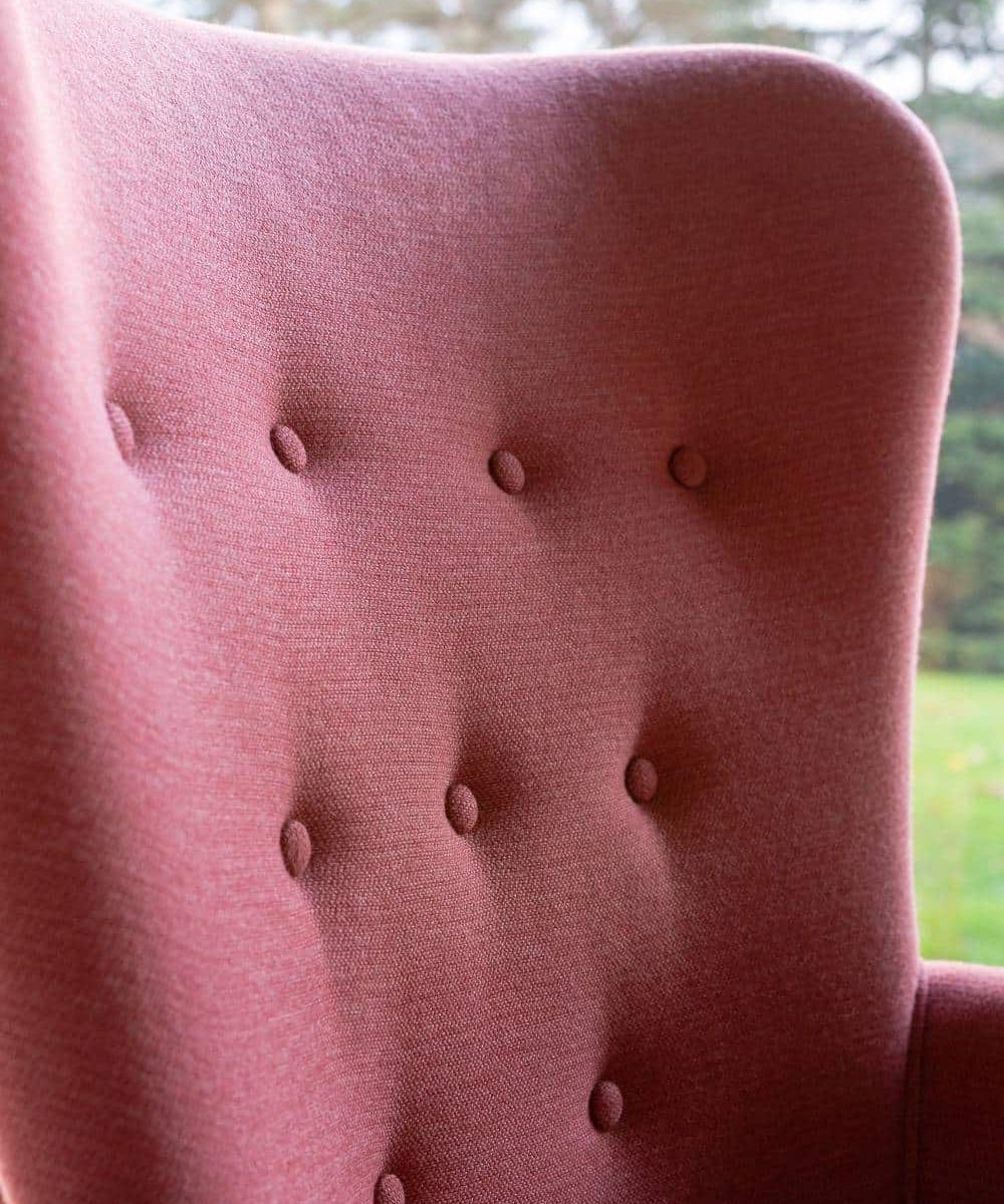 DA-race-furniture-ernest-race-10