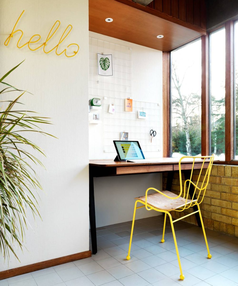 Antelope-race-furniture-ernest-race22