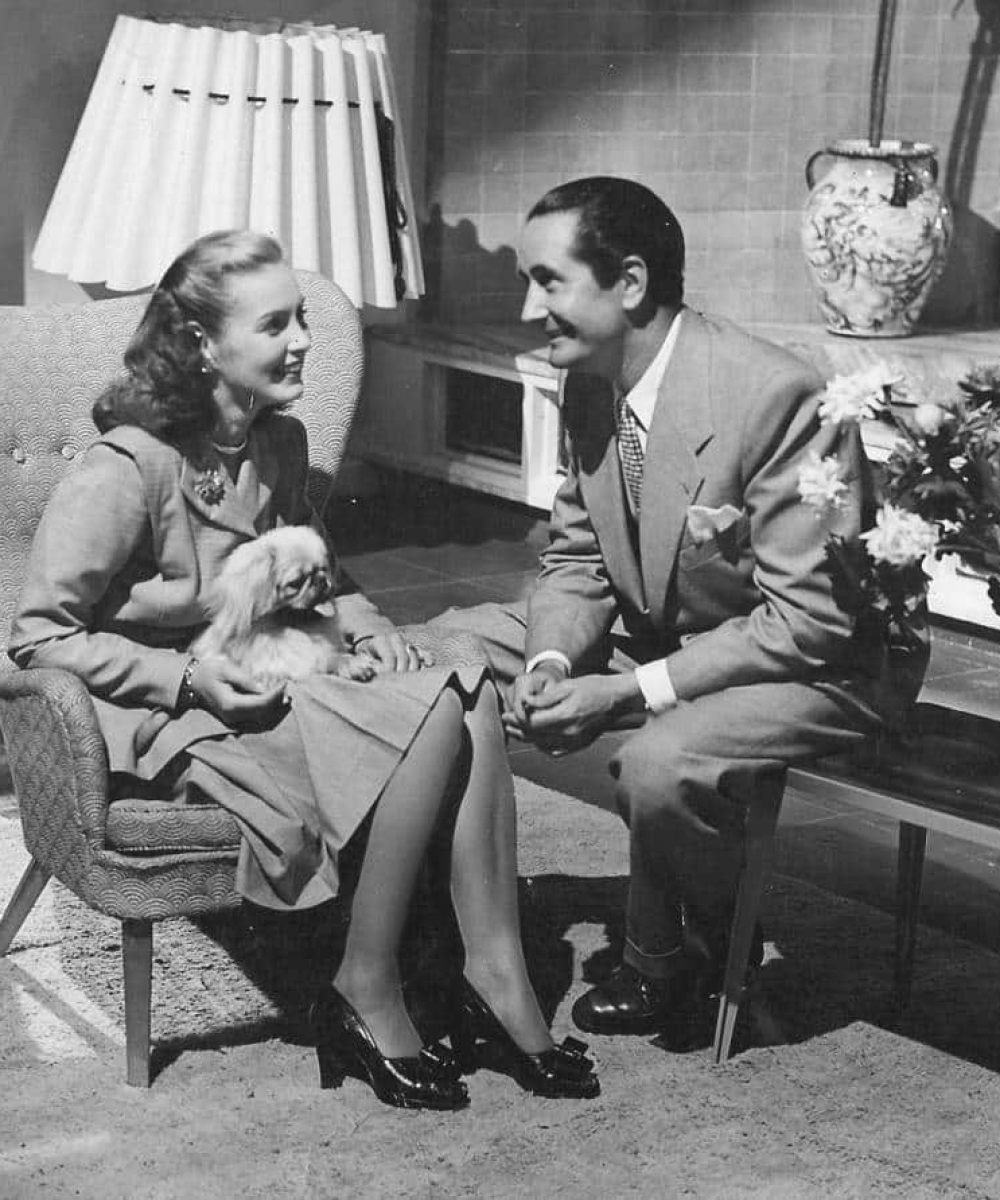 DA-race-furniture-ernest-race-8