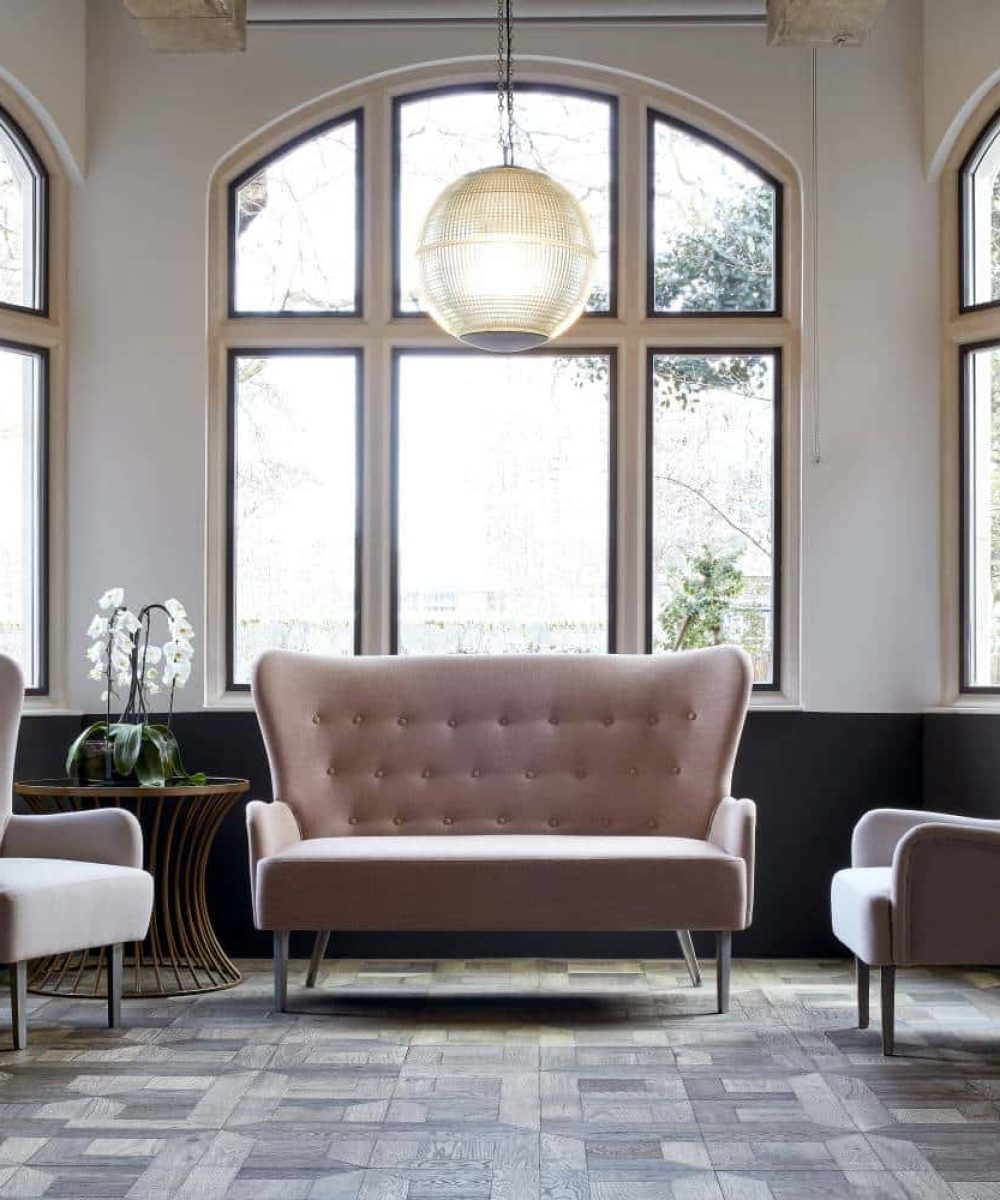 DA-race-furniture-ernest-race-4