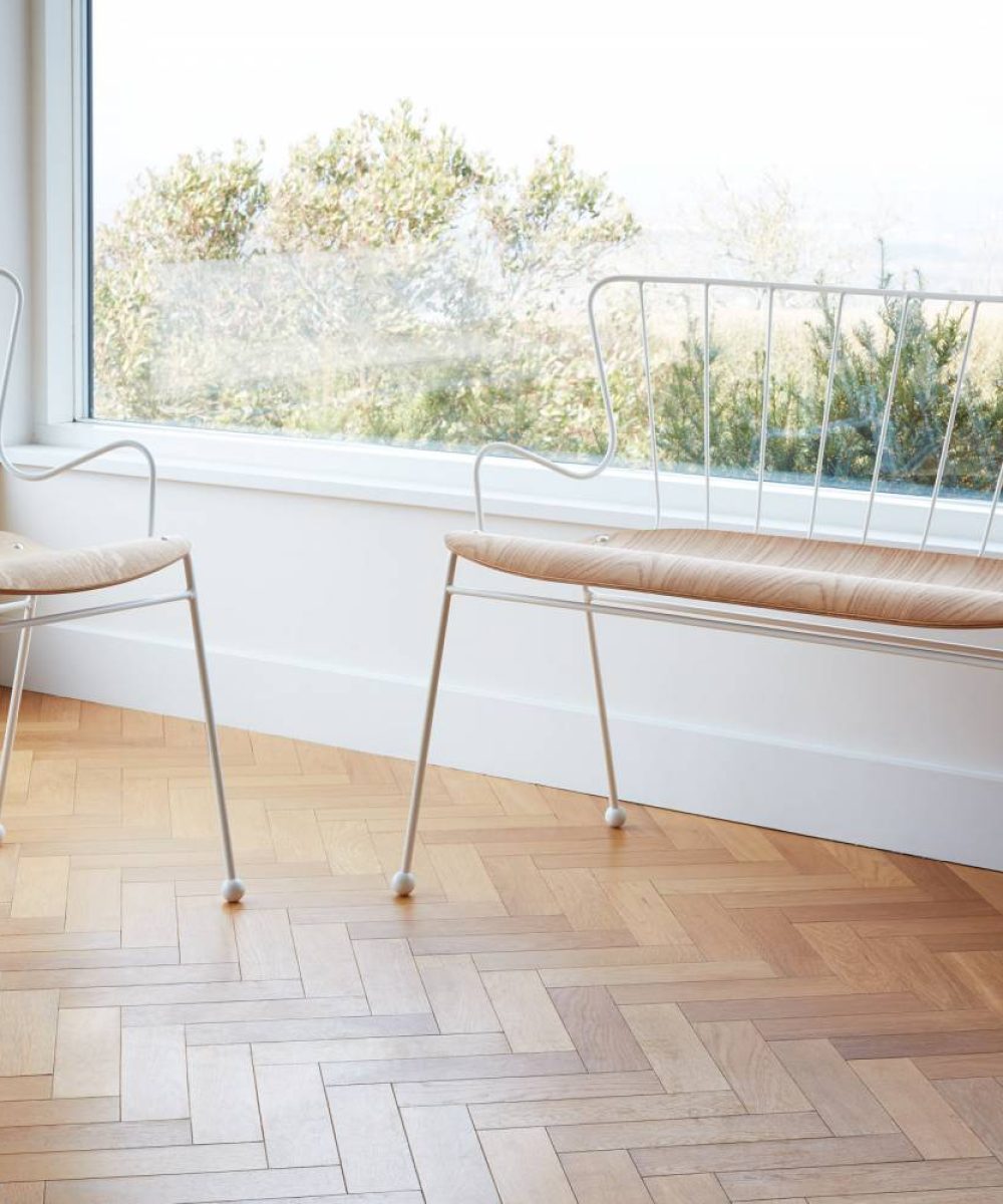 Antelope-race-furniture-ernest-race4