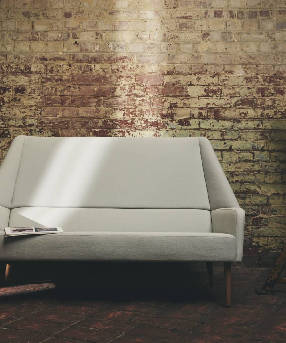 Ocee_Four_Flamingo-Sofa_001-scaled