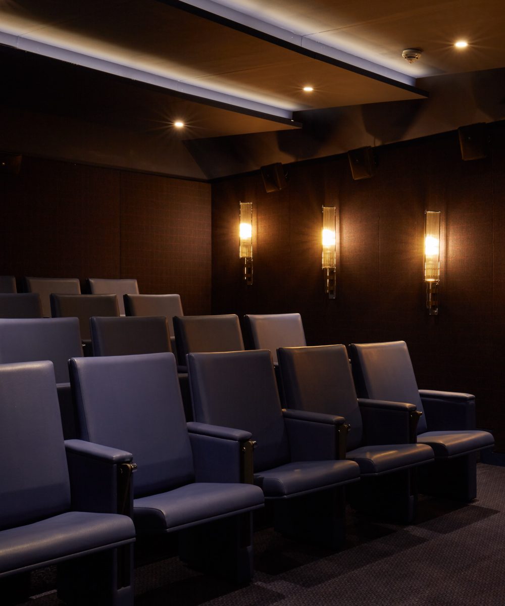 Prestbury - The Machrie