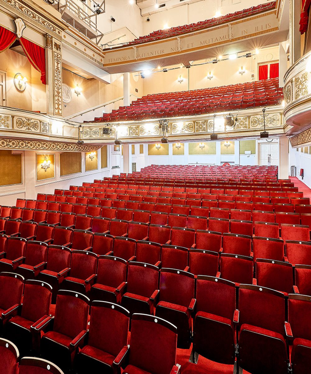 Vaudeville-Theatre_005